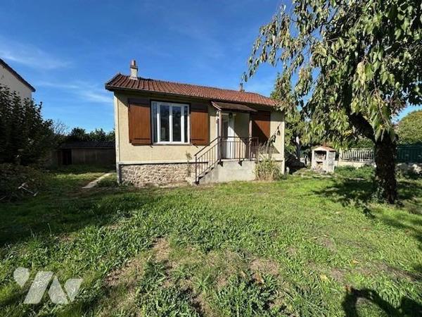 Maison de type 3 pièces édifiée sur une parcelle de terrain de 331 m² (division en cours)