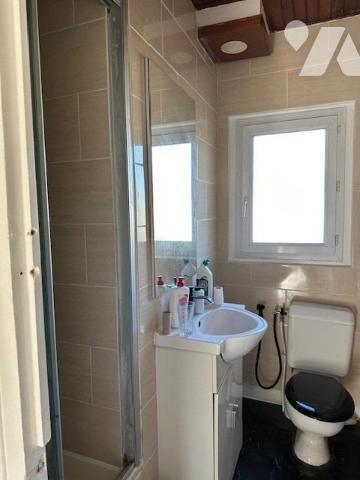 Maison de type 3 pièces édifiée sur une parcelle de terrain de 331 m² (division en cours)