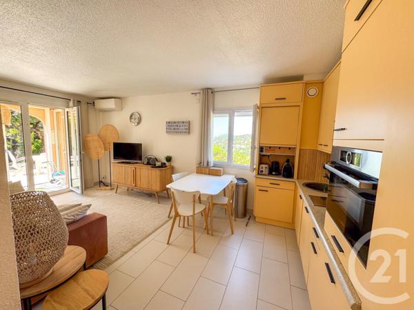 Appartement T3 à vendre  3 pièces - 49,59 m2 CAVALAIRE SUR MER - 83