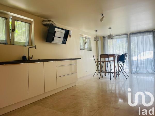 Maison 9 pièces de 240 m² à Le Havre (76620)