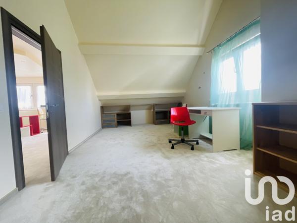 Maison 9 pièces de 240 m² à Le Havre (76620)