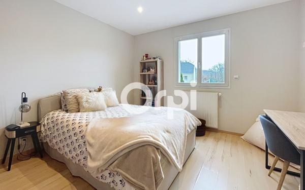 Maison à vendre    5 pièces • 159 m2 Saint-Pantaléon-de-Larche