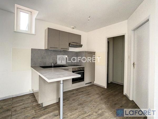 Location appartement Contrexéville - 2 pièce(s) - 52 m² - 465 €/mois