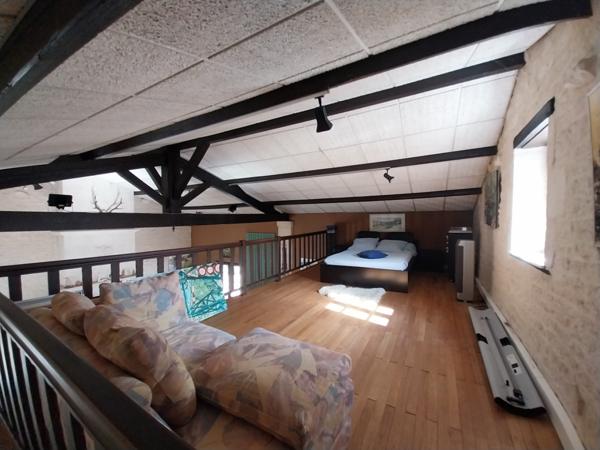 Maison  7 pièce(s)  4 chambre(s)  284 m²