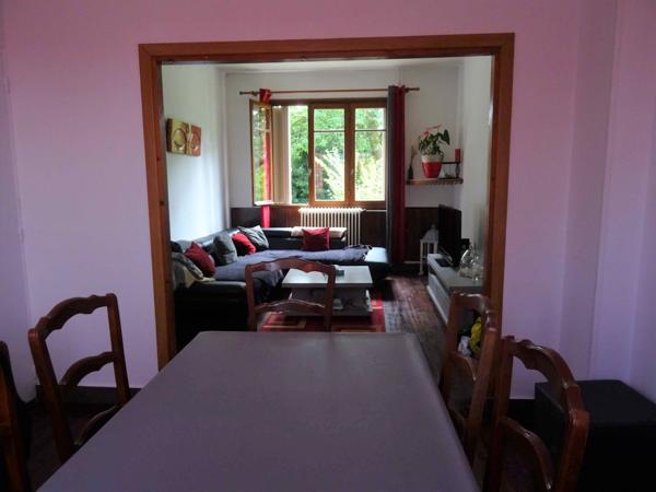CENTRE VILLE - MAISON + APPARTEMENT EN LOCATION -  4 GARAGES