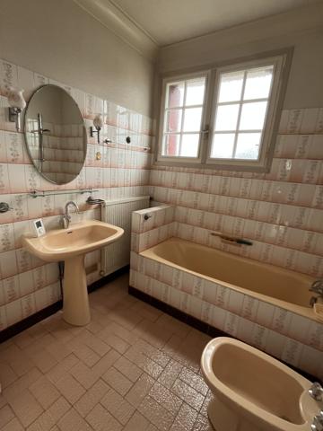 Pavillon 4 chambres sur sous-sol avec dépendances Détails des diagnostics énergétiques