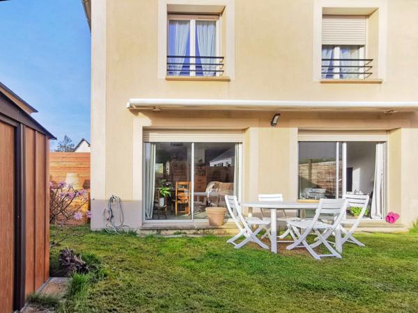 Magny-les-Hameaux (78114) Maison récente, en excellent état, au calme et aménagée avec goût