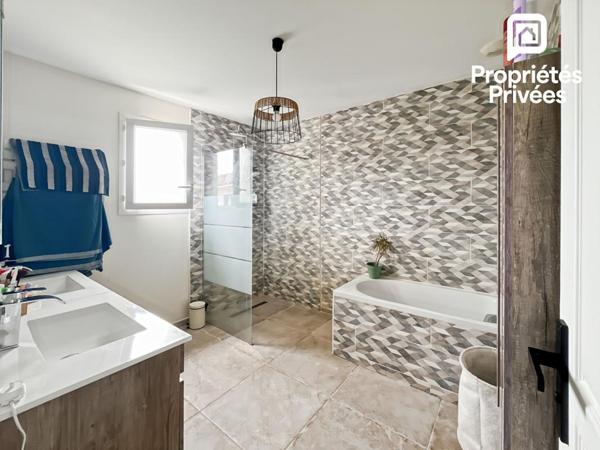 Maison Parempuyre  120m2 | Jardin 382m2 | Piscine | 369 000