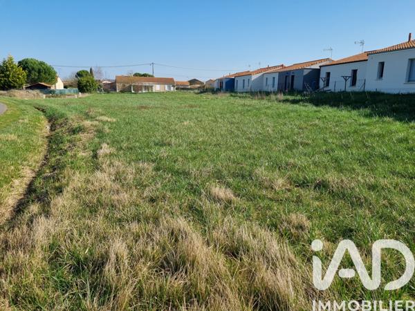 Terrain à vendre 2 377 m² Ruffec