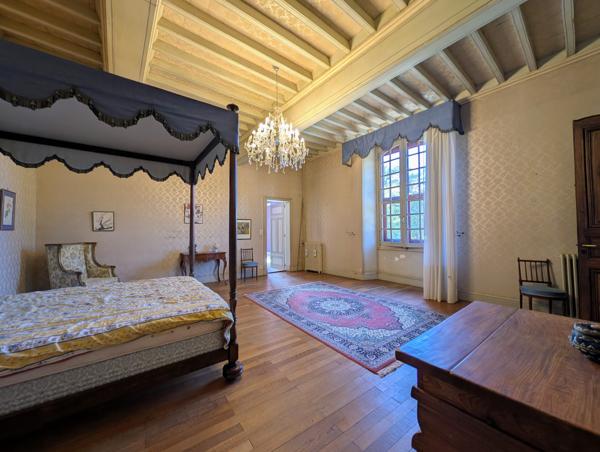 Chateau à vendre à Saint-Paul-Cap-de-Joux (81220) - Tarn