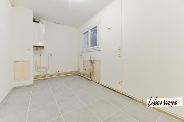 Appartement T3 77m2 lumineux avec balcon et box 