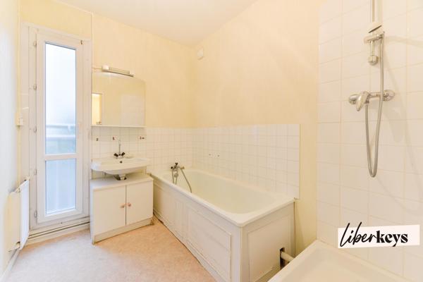 Appartement T3 77m2 lumineux avec balcon et box 