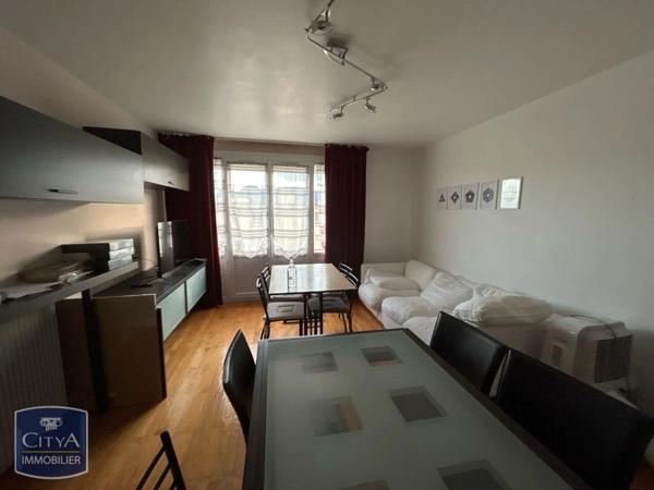 Appartement à louer 4 pièces 74.41m²