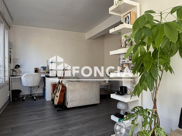 Location Studio 33.48 m² - 22 RUE CHARLES BAUDELAIRE Limoges 87000