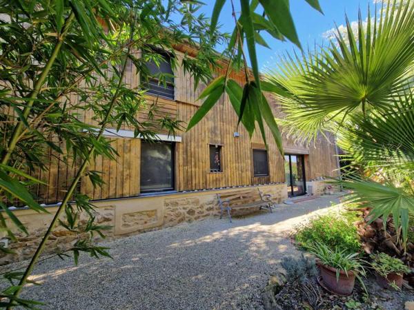 Maison ancienne - Le bugue Atypique ancien hangar à tabac rénové dans bel environnement
