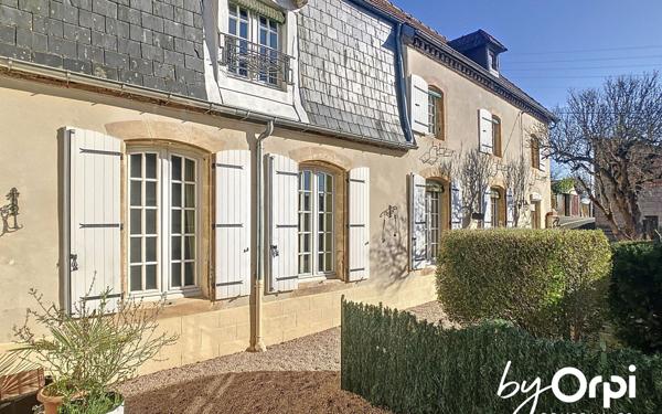 Maison à vendre    6 pièces • 205 m2 Montaigut