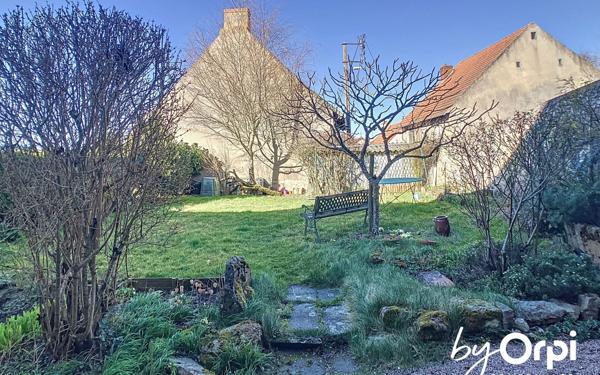 Maison à vendre    6 pièces • 205 m2 Montaigut