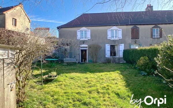 Maison à vendre    6 pièces • 205 m2 Montaigut