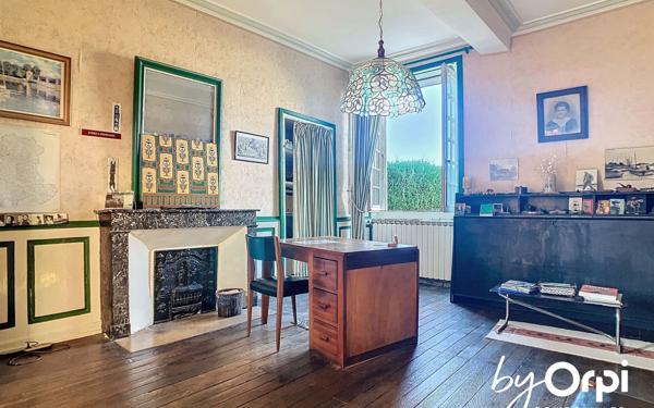 Maison à vendre    6 pièces • 205 m2 Montaigut