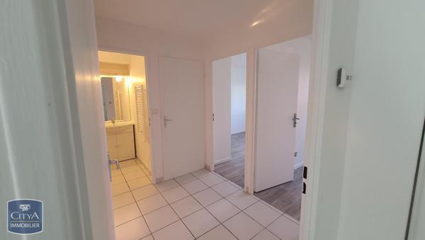 Appartement à louer 3 pièces 63.7m² Châlons-en-Champagne (51000)