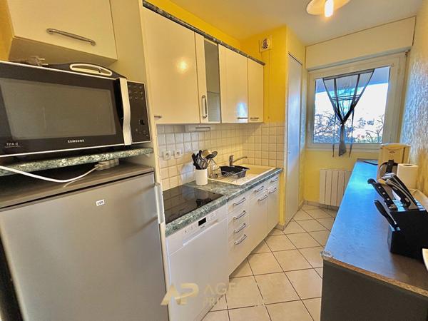 T3 - Grande Terrasse - Minimes €364 000 ** - Référence MR664