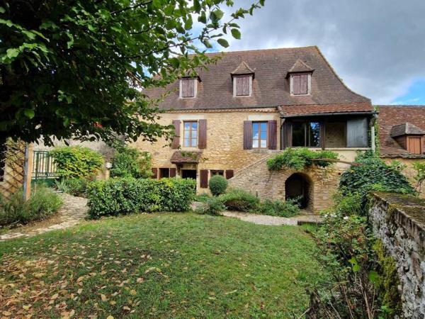 Maison ancienne - Saint-cyprien Maison de caractère en pierres avec jardin et dépendance