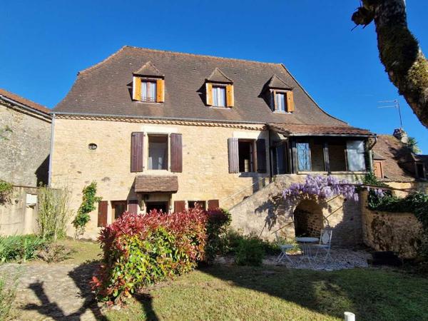 Maison ancienne - Saint-cyprien Maison de caractère en pierres avec jardin et dépendance