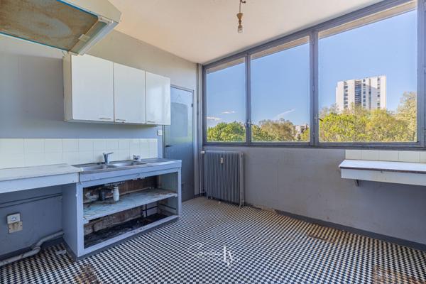 Appartement
         2 pièces
        - 44 m²