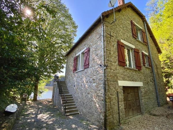 Charmante maison à vendre en bord du lac d'Éguzon, au cœur de la Vallée des Peintres. Crozant (23160)