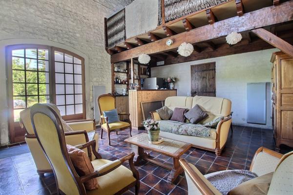 Maison charentaise de caractère aux environs de Cognac