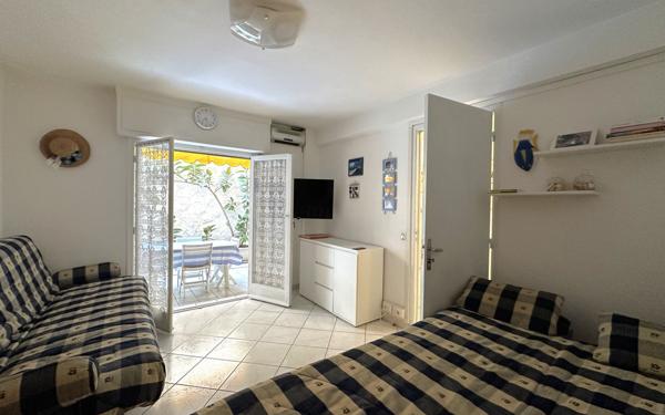 Appartement à louer    1 pièce • 23,85 m2 Menton