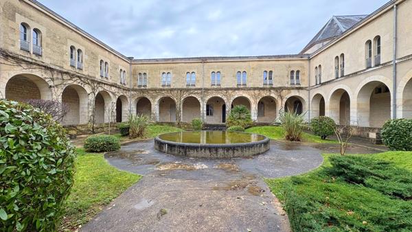 Appartement
                                                                                                                                                                                                                                                                                                                        3 pièce(s)                                                                                                                                                                                                          2 chambre(s)                                                                                                                                                                                                          84.55  m²