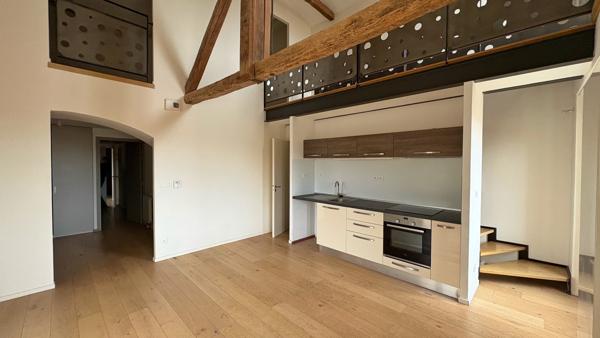 Appartement
                                                                                                                                                                                                                                                                                                                        3 pièce(s)                                                                                                                                                                                                          2 chambre(s)                                                                                                                                                                                                          84.55  m²