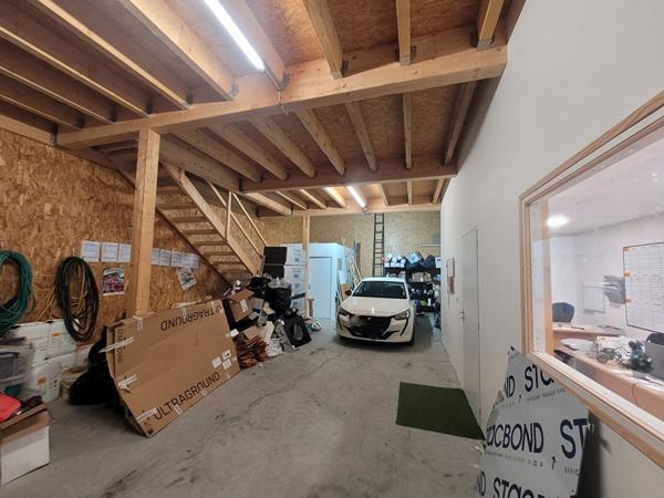 A VENDRE - Bâtiment d'activité 526 m2 Montaigu-Vendée
