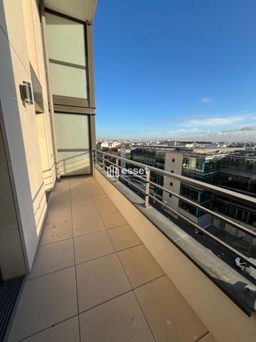 Location Appartement 4 pièces 95.49 m² - Courbevoie 92400