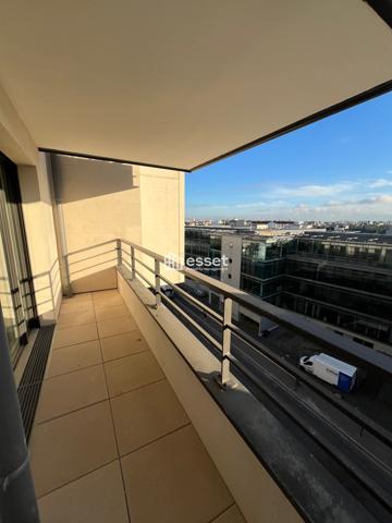 Location Appartement 4 pièces 95.49 m² - Courbevoie 92400