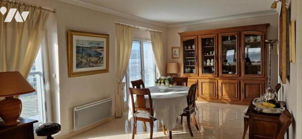 Saint Malo - Médiathèque - Appartement (105.89m²) - 2 chambres - balcon Sud - Ascenseur - Garage