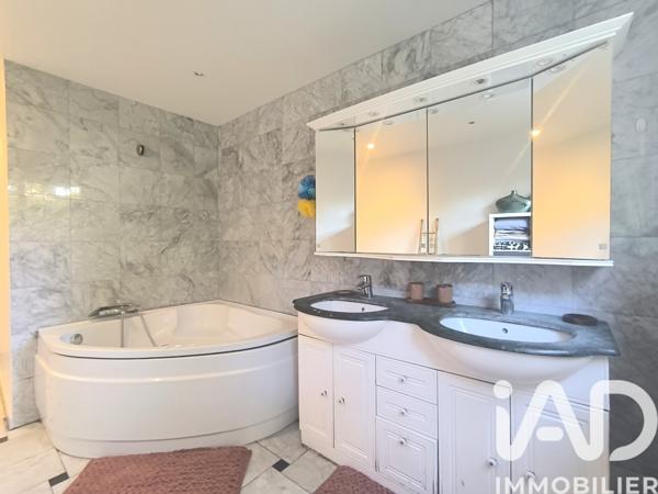 Appartement à vendre 6 pièces 145 m² Lagny-sur-Marne