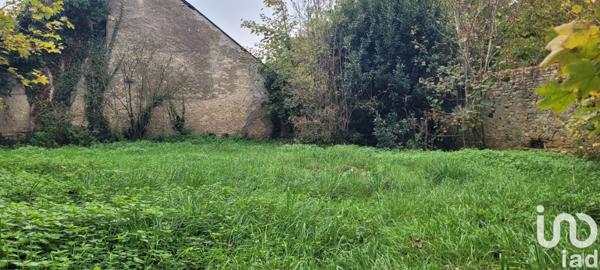 Maison de village 7 pièces de 132 m² à Meillant (18200)