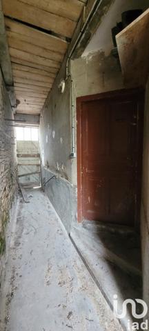 Maison de village 7 pièces de 132 m² à Meillant (18200)