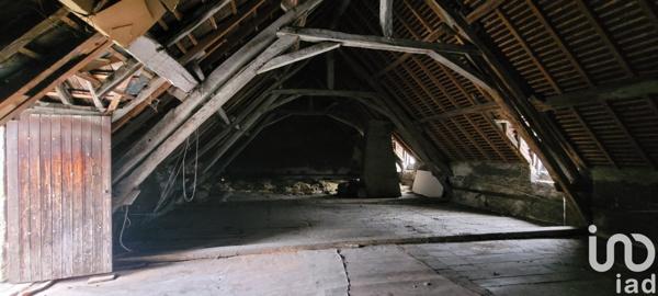 Maison de village 7 pièces de 132 m² à Meillant (18200)