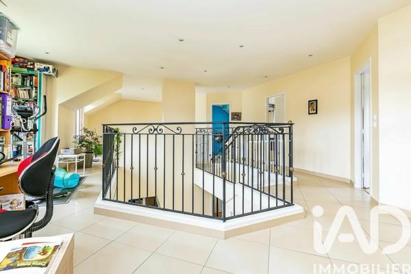 Maison à vendre 7 pièces 213 m² Briis-sous-Forges