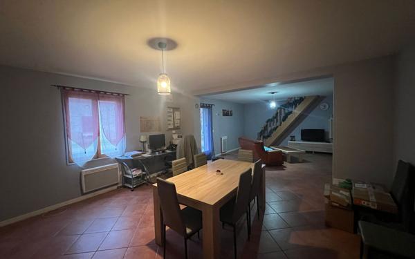 Maison à vendre    5 pièces •  Lencouacq