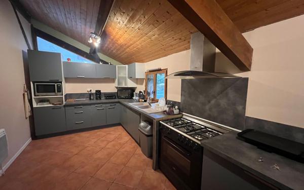 Maison à vendre    5 pièces •  Lencouacq