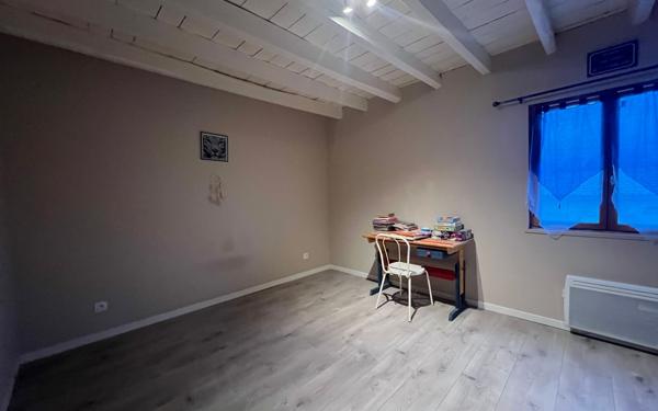 Maison à vendre    5 pièces •  Lencouacq