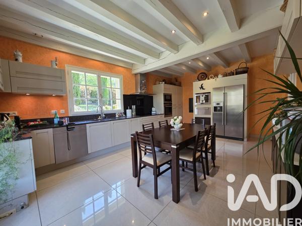 Maison à vendre 7 pièces 220 m² Saint-Céré