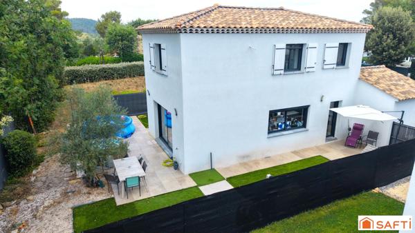 Posez vos valises : Villa contemporaine de 2020, lumineuse et prête à accueillir votre famille !