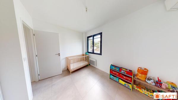 Posez vos valises : Villa contemporaine de 2020, lumineuse et prête à accueillir votre famille !