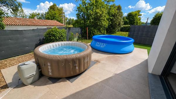 Posez vos valises : Villa contemporaine de 2020, lumineuse et prête à accueillir votre famille !