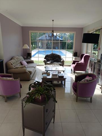 Maison Laval 8 pièce(s) 255 m2